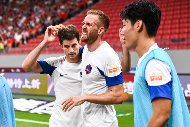 开云体育官网-【中超】科特尼克破门奥斯卡绝平 海港1比1梅州